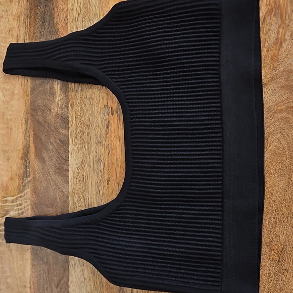 Black Ribbed Crop Top - Picture 3 of 5